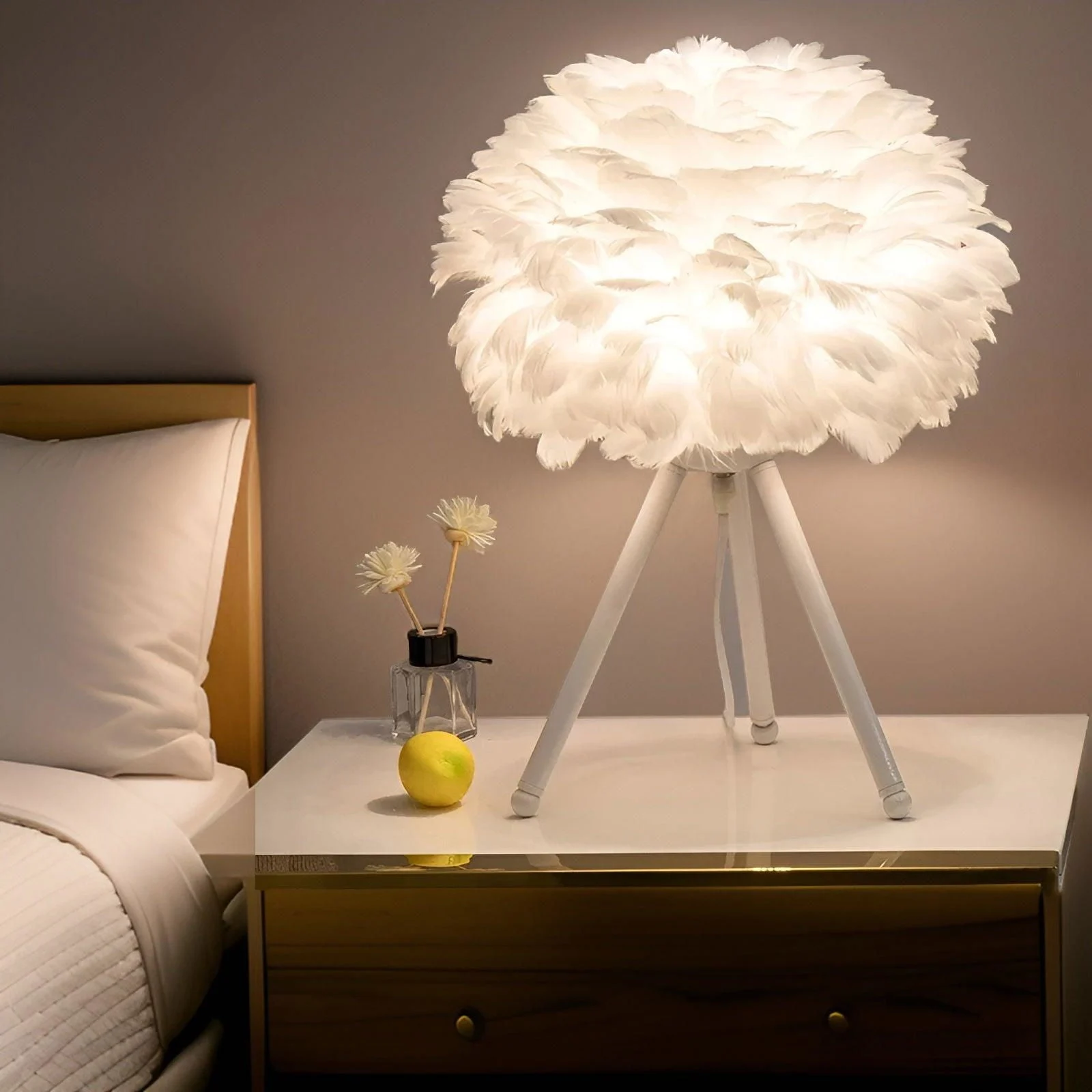 Feather Glow - Handmade Ostrich Feather Table Lamp for Romantic Ambiance -  - #tag1#