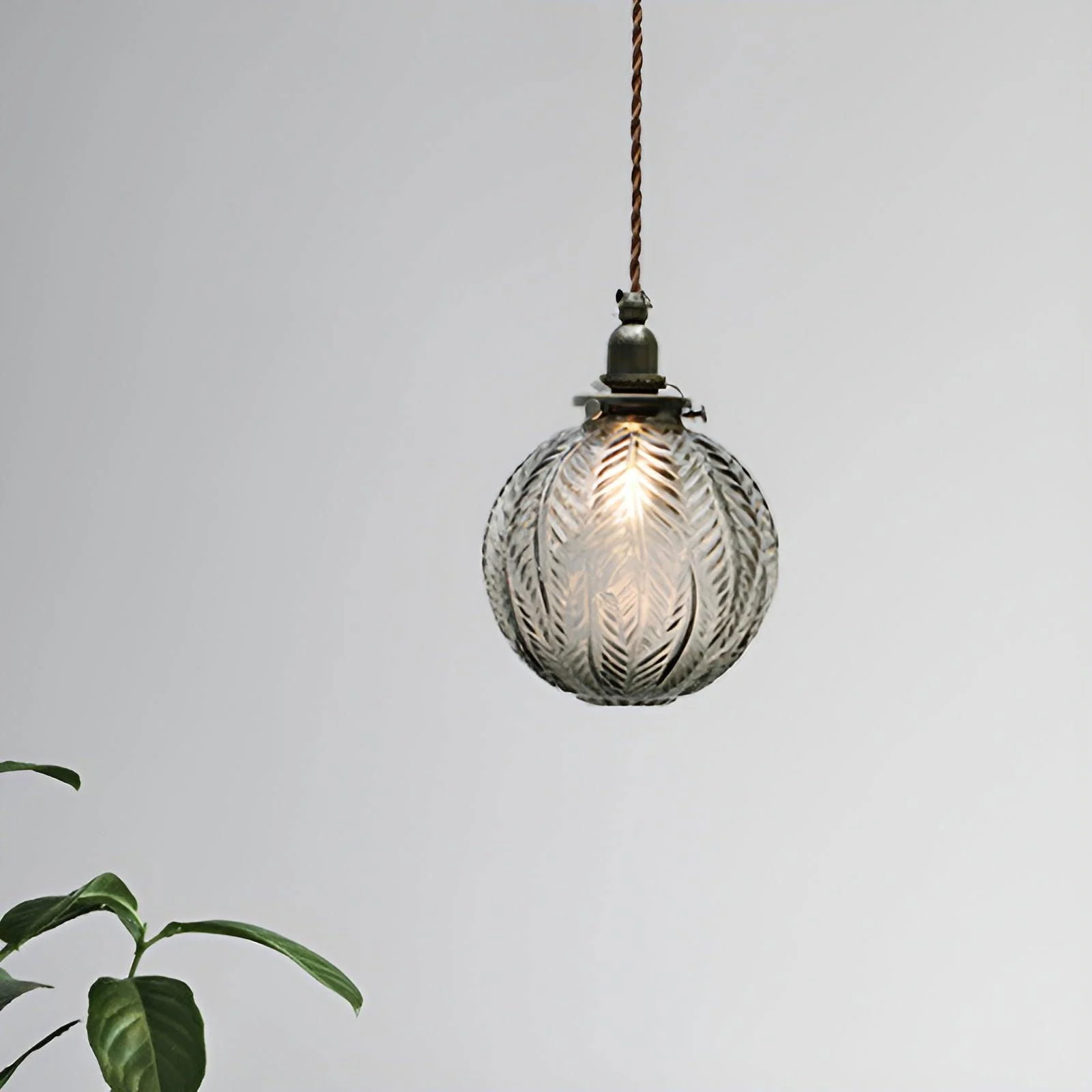 Feather Glow - Smoke Grey Sphere Pendant Light made of Clear Glass -  - #tag1#