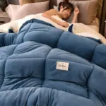 FleeceComforter Fluffy reusable bedding for ultimate luxury and coziness in bed tag1