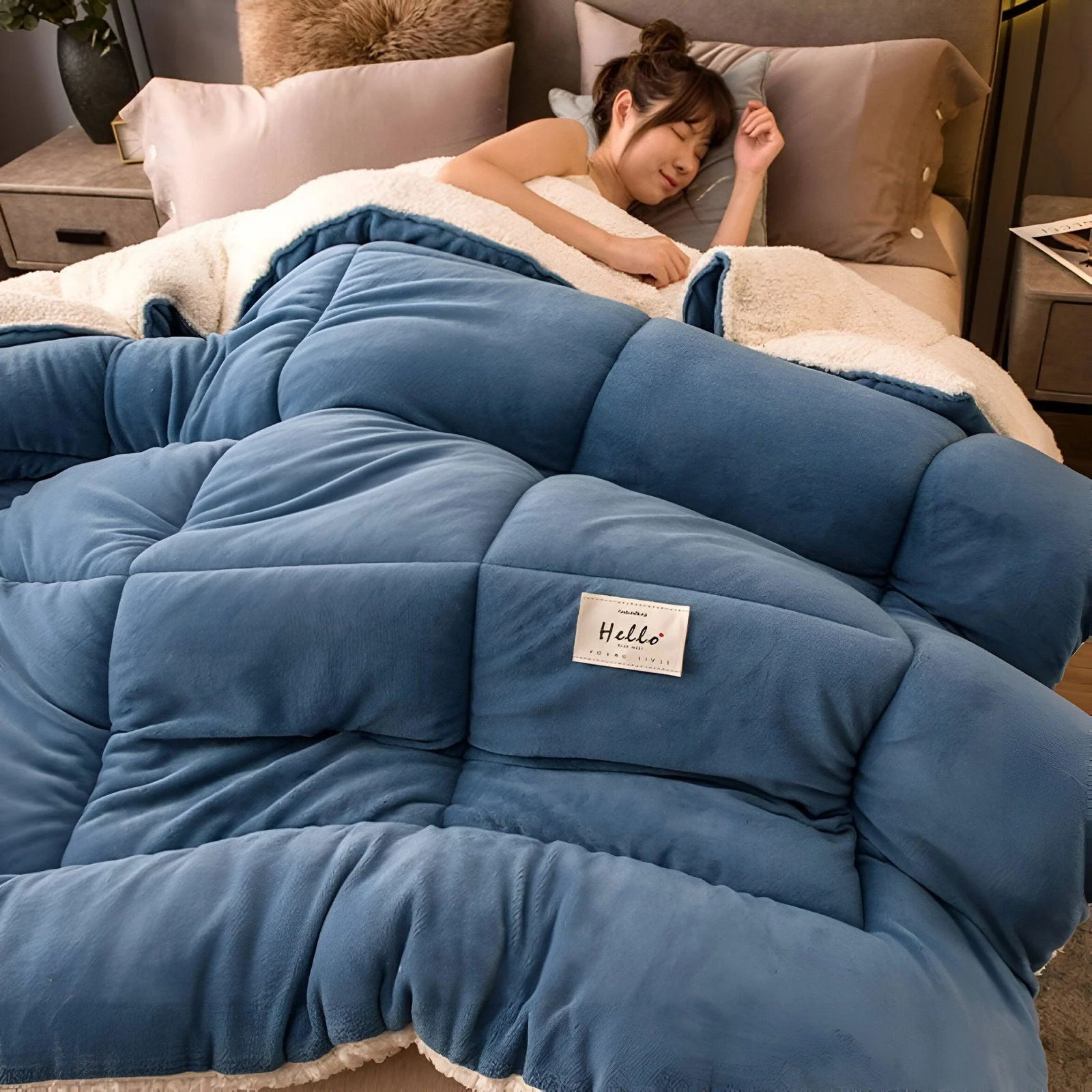 FleeceComforter - Fluffy reusable bedding for ultimate luxury and coziness in bed -  - #tag1#