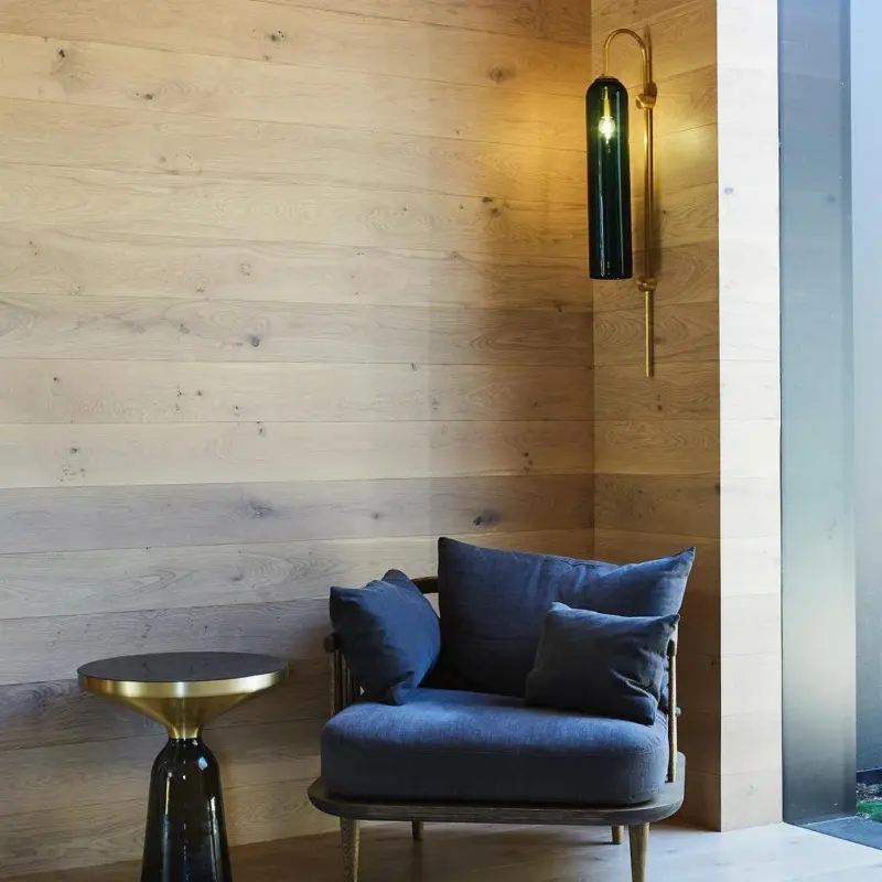 Float Wall Lamp