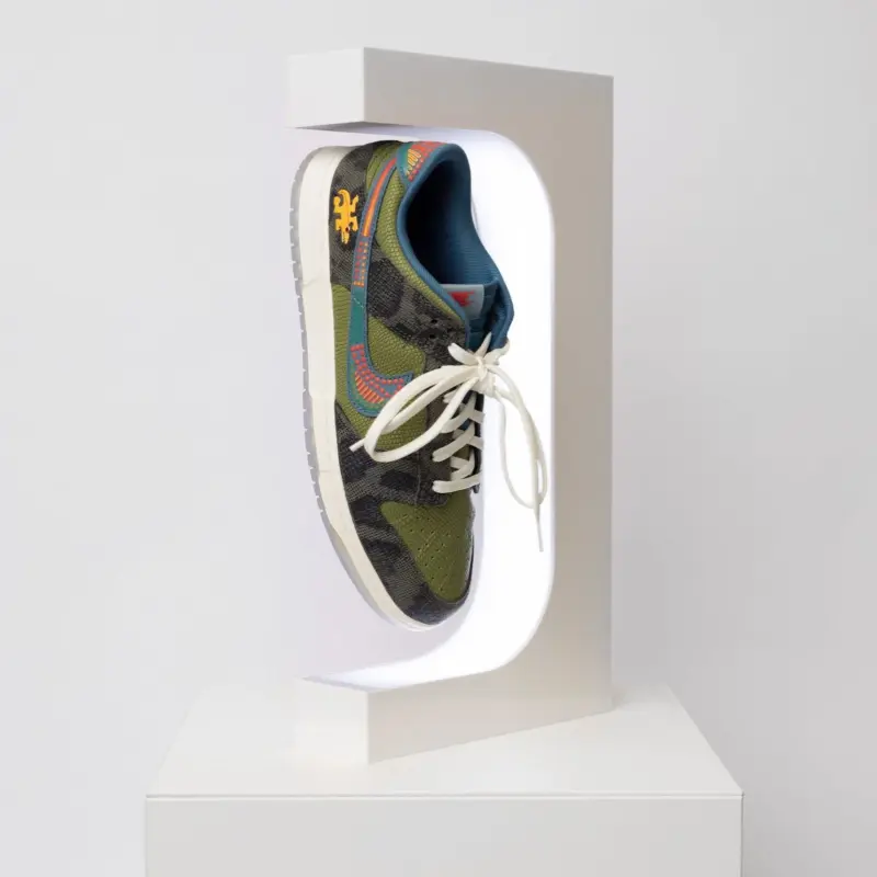 Floating Shoe Display LED Light tag1