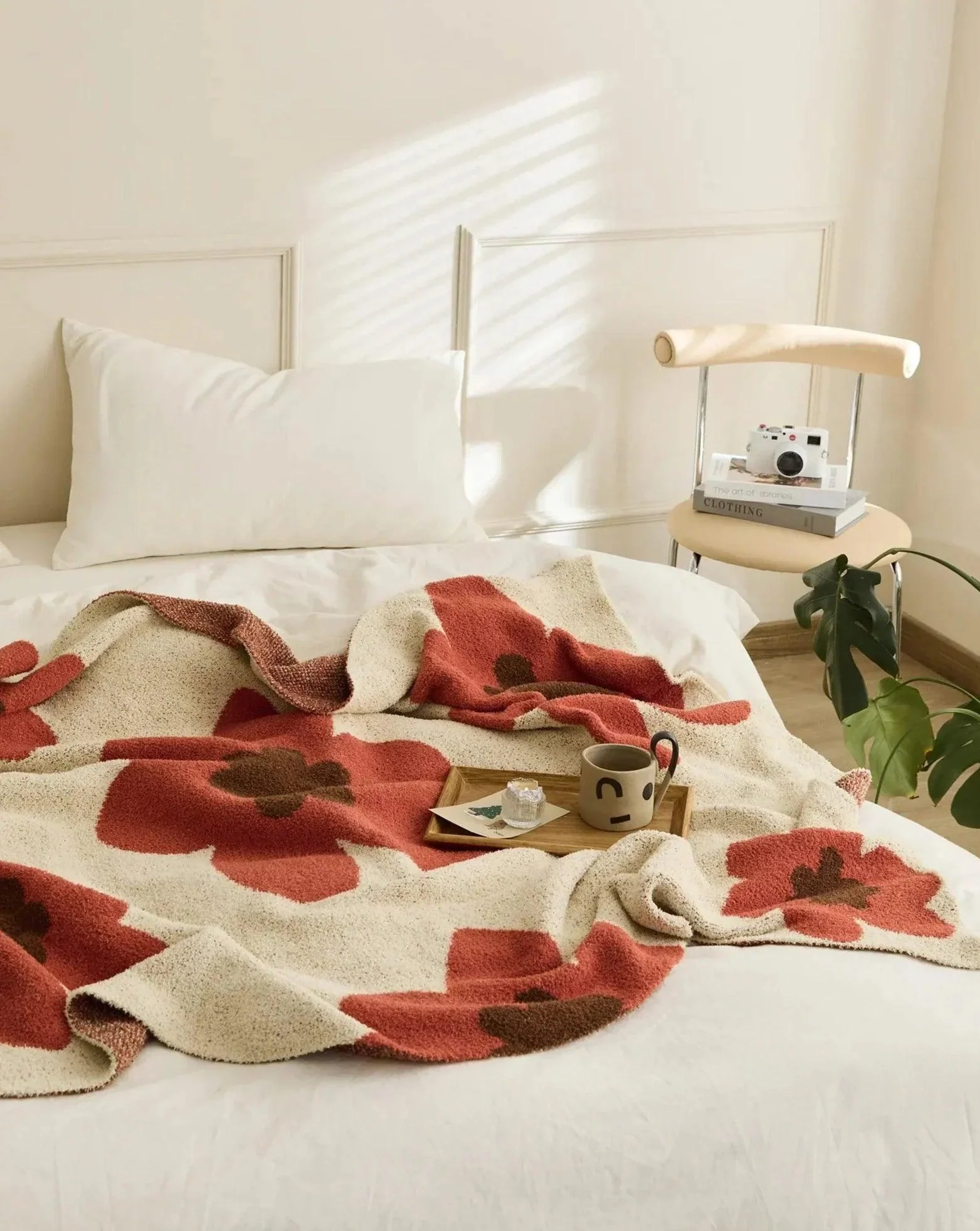 Floral Knitted Microfiber Throw Blanket -