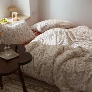 Florence's Floral Print Bedding Set