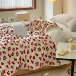 Fluffy Floral Plush Thickened Blanket tag1
