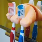 Footboard Winder Toothbrush Holder tag1