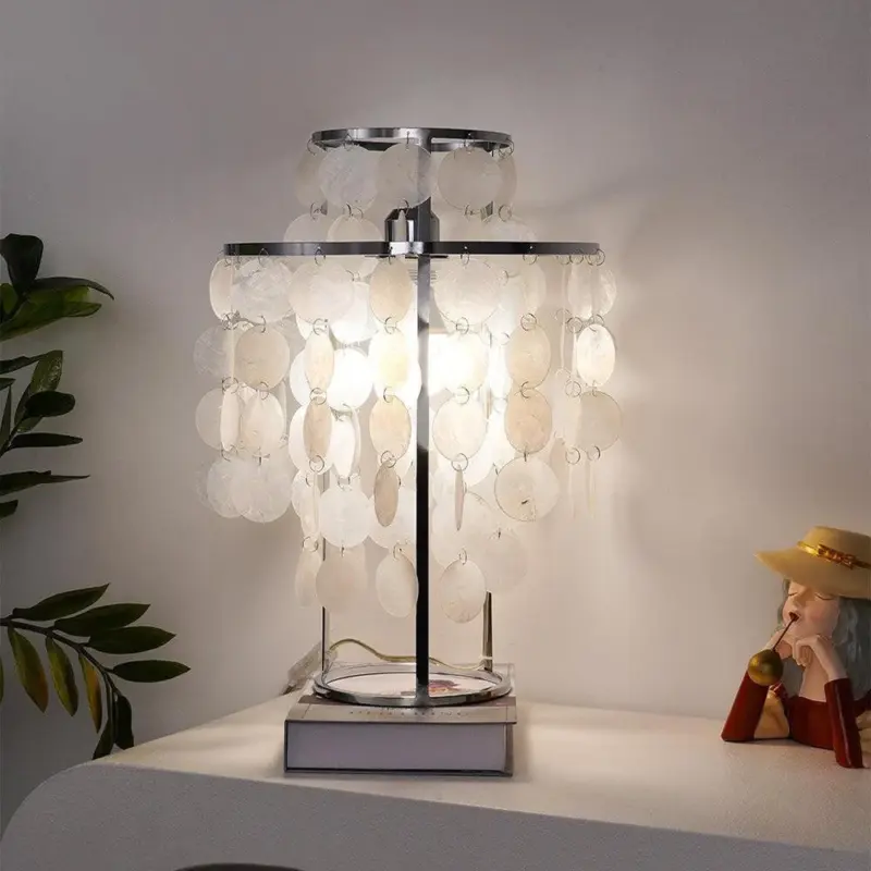 Fun Shell Table Lamp 3 45627f72 4ca3 48d4 91f9 f49369427a45