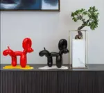 Funny Air Balloon Dog Peeing Statue