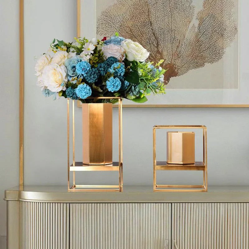 GILDED VASE -  - #tag1#