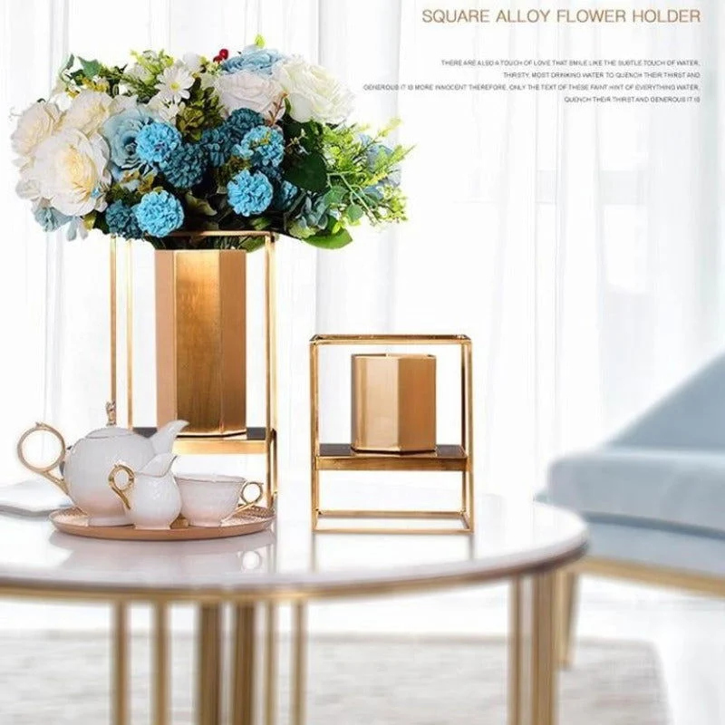 GILDED VASE -  - #tag1#