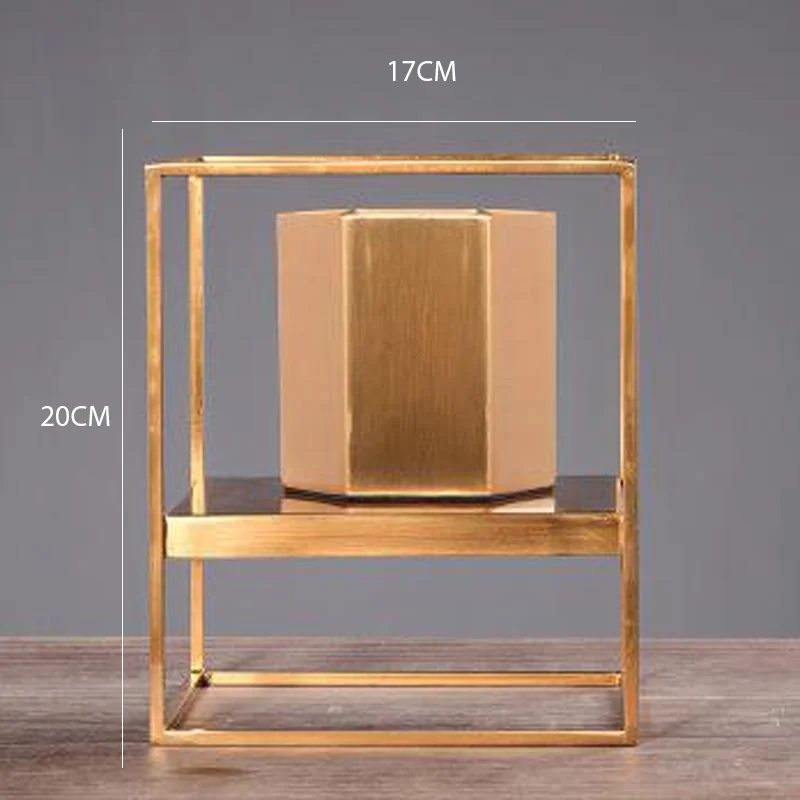 GILDED VASE -  - #tag1#