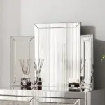Genoveva Mirror