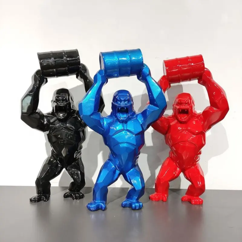 GeometricMadKingKongStatue Homeko7