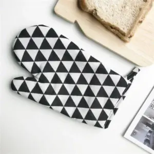 Geometric Oven Glove