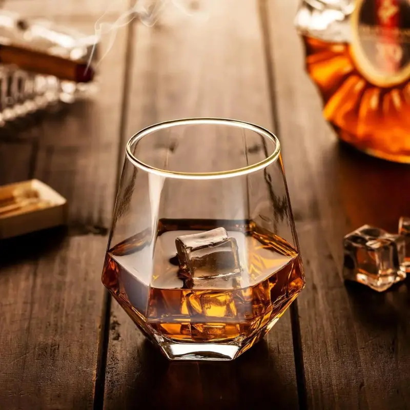 Gold RimmedDiamond ShapedGlassSet Homeko3