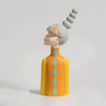 Gorgeous Girl Statue