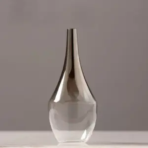 Gwyneth Vase