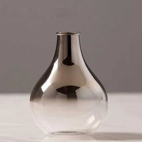 Gwyneth Vase -