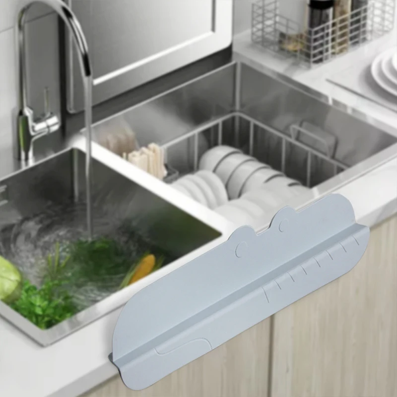2023 hot Selling Sink Water Splash Guard for Kitchen Bathroom and Island Sinks  Silicone Sink Water splash guard