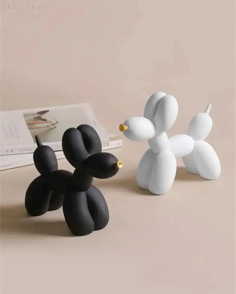 Haku Balloon ornament with gold snout tag1
