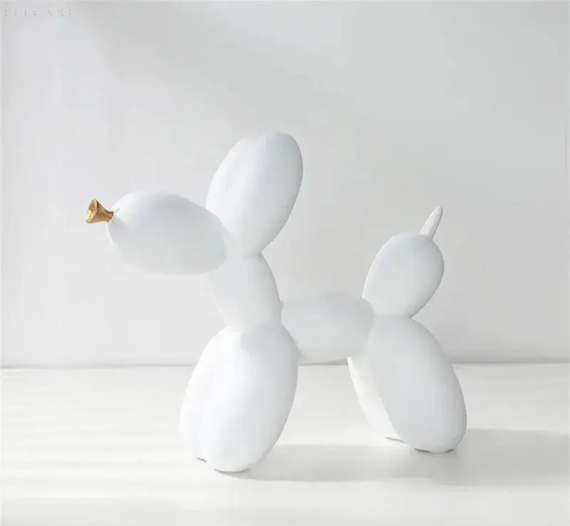 Haku Balloon ornament with gold snout tag1