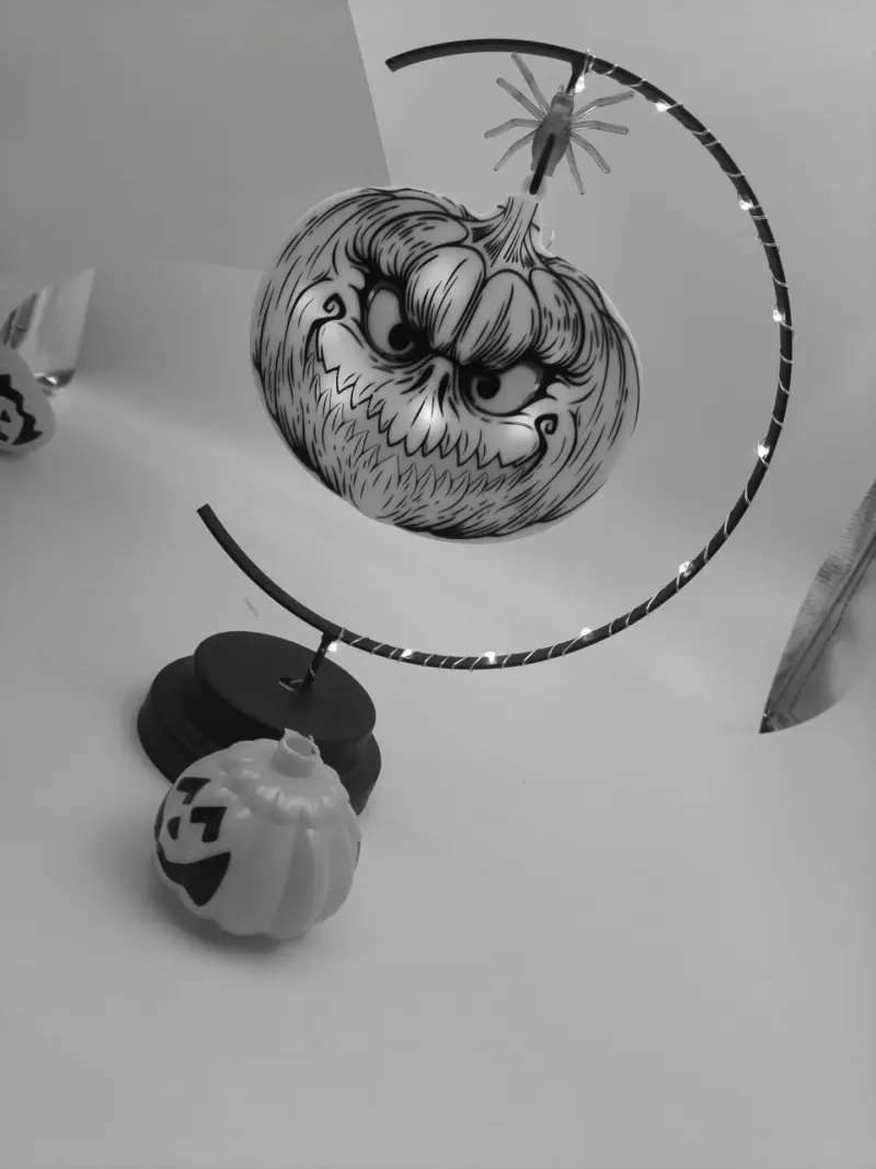 Halloween Wrought Iron Modeling Lamp tag1