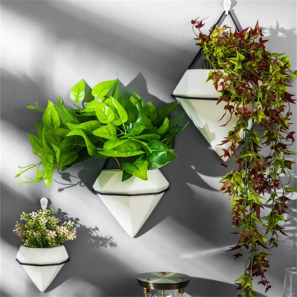 Hanging Triangle Pot -  - #tag1#