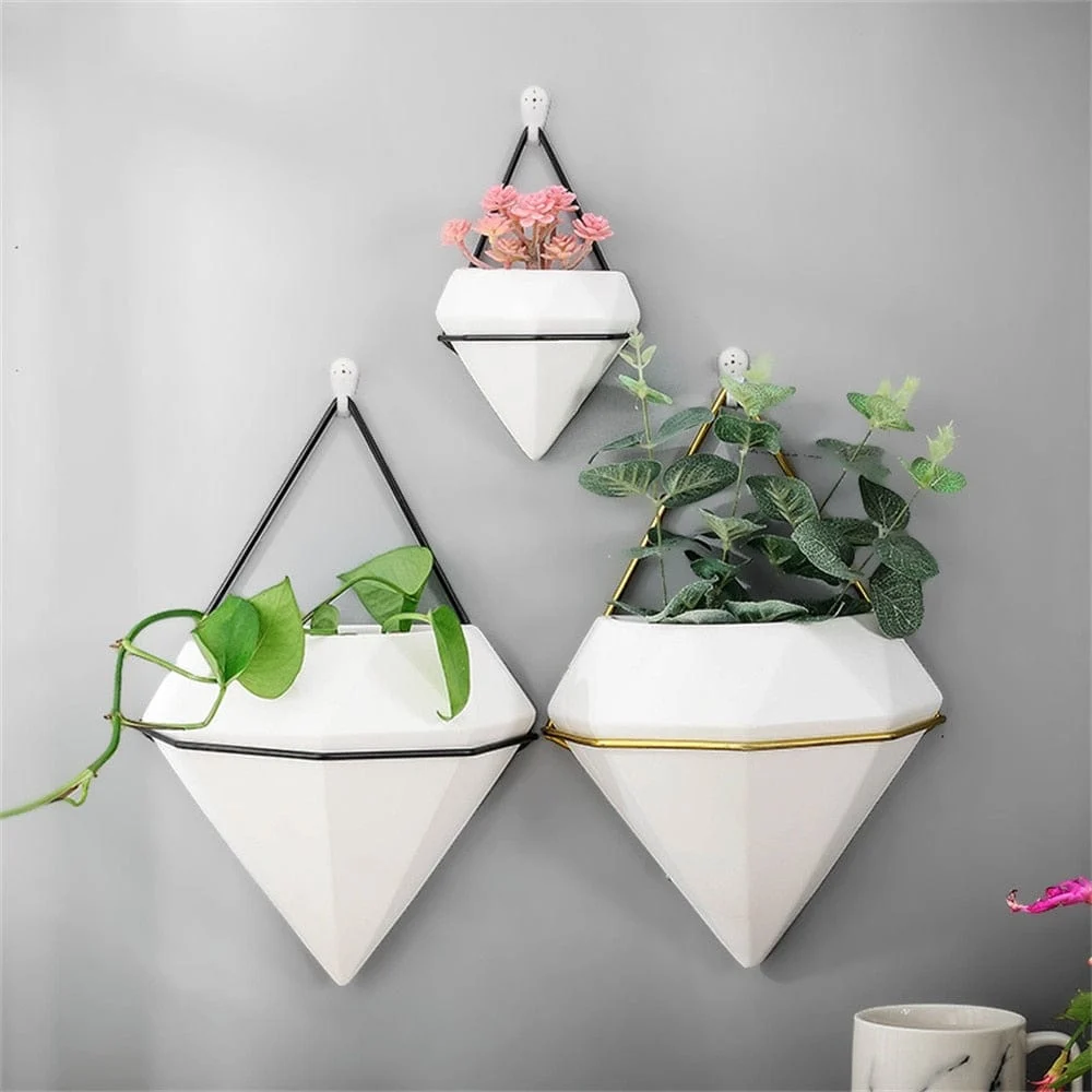 Hanging Triangle Pot -  - #tag1#