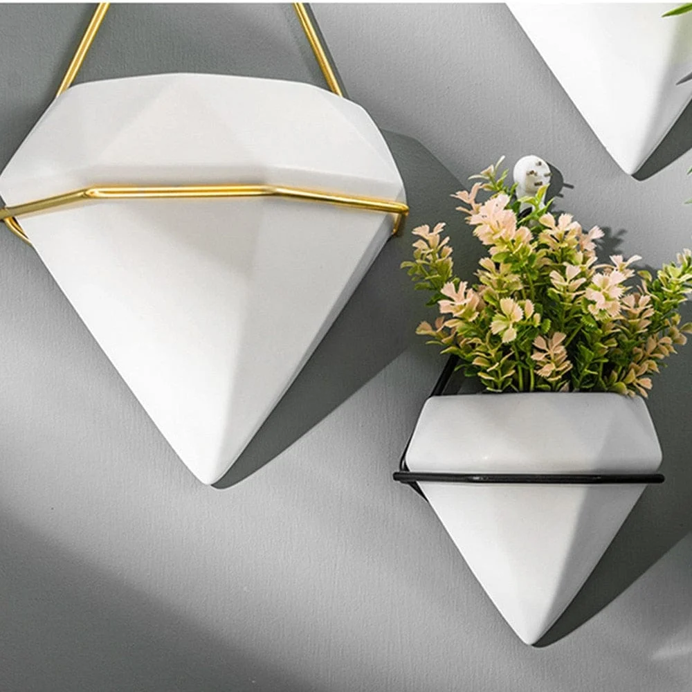 Hanging Triangle Pot -  - #tag1#