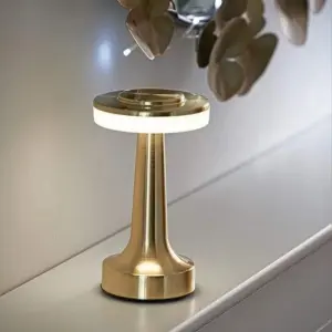 Haraglo - Eccentric Table Lamp