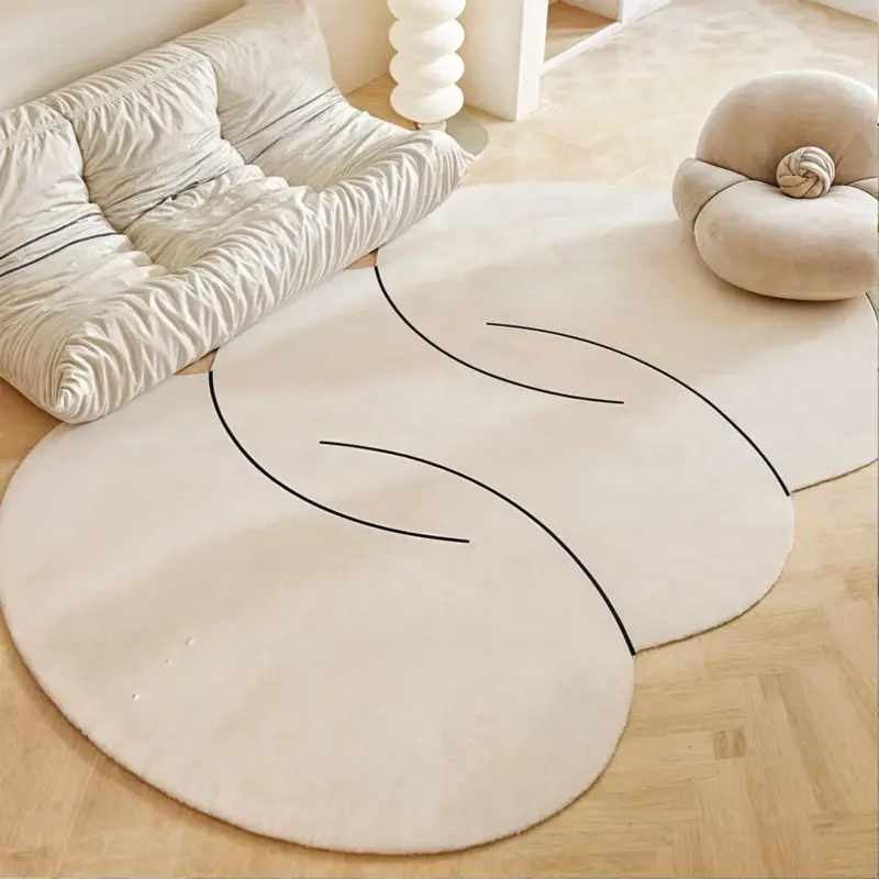 Hayle Rug Round wool rug with irregular shape and minimalist style tag1