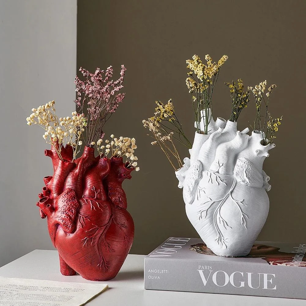 Heart Dry Plant Art Vase -