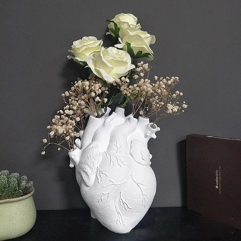 Heart Dry Plant Art Vase -