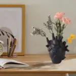 Heartfelt Harmony Resin Black White Heart Vase