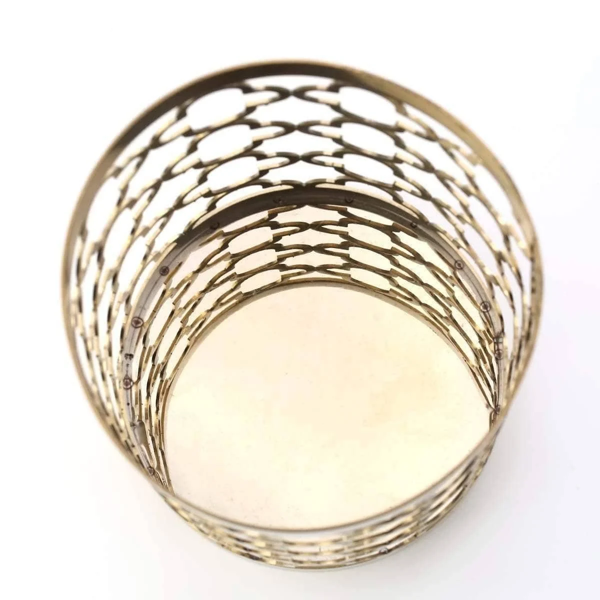 Hollow Bloom Flower Vase: Elegant and Modern Home Decor for Flower Lovers -