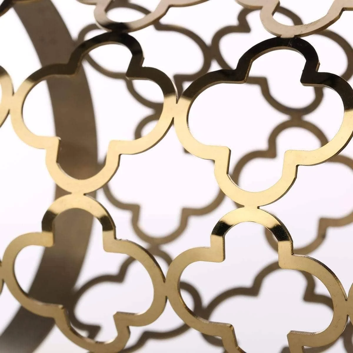 Hollow Bloom Flower Vase: Elegant and Modern Home Decor for Flower Lovers -