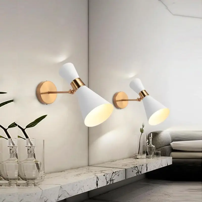 Homeko Modern Adjustable Wall Light