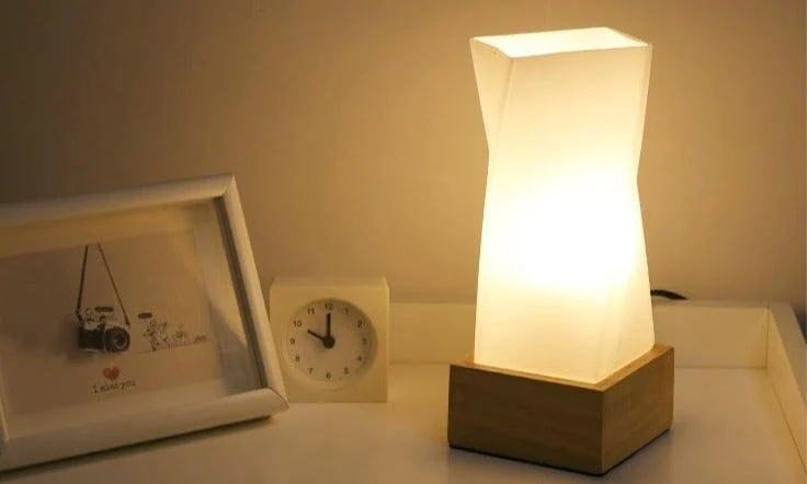 Homeko - Modern Twist Desk Lamp -