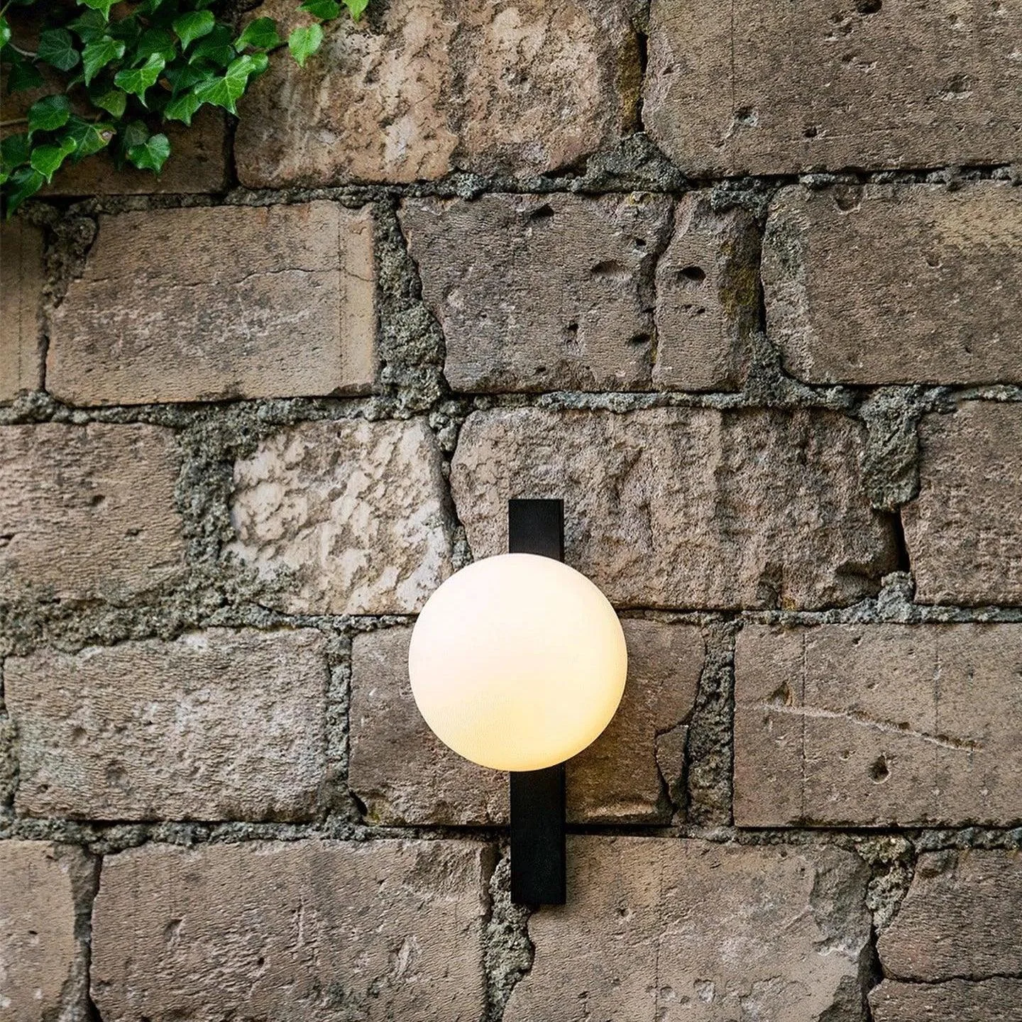 Homeko 3720 Wall Lamp -