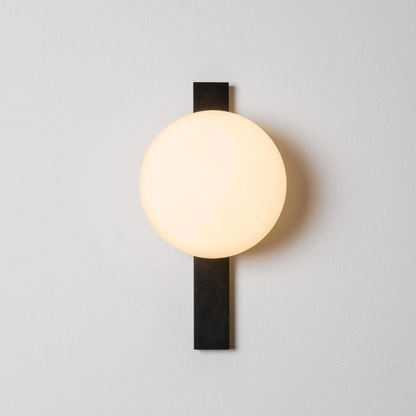 Homeko 3720 Wall Lamp -