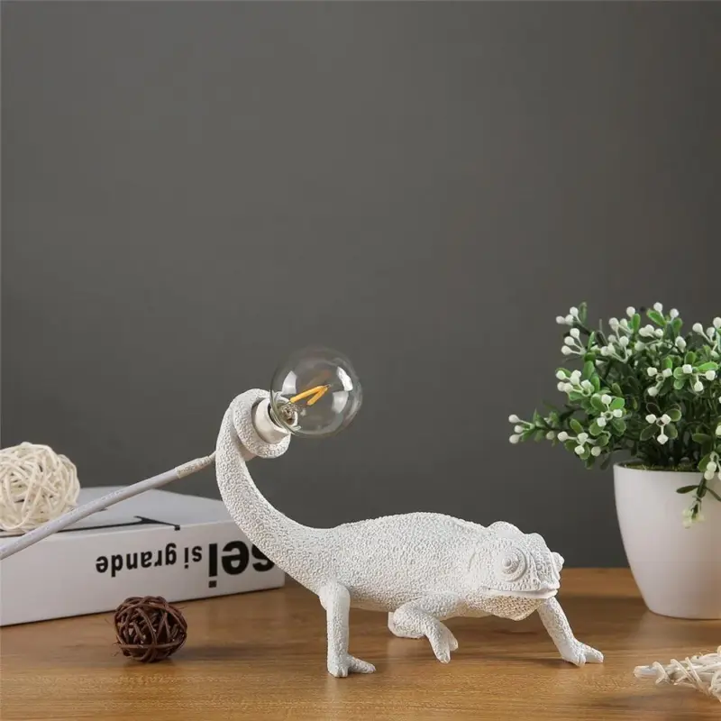 Homeko Animal Resin Lizard Table Lamps