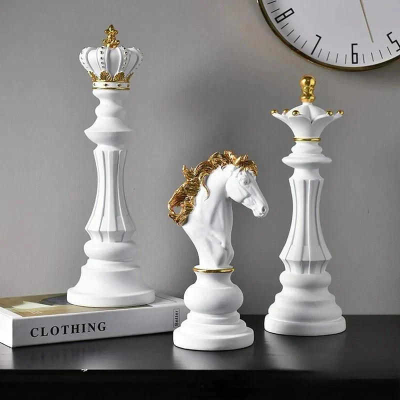 Homeko Chess Statue -