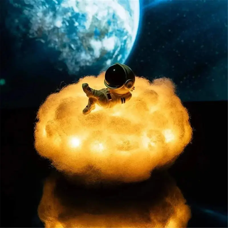 Homeko Cloud Astronaut Lamp