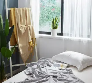 Homeko Crochet Throw