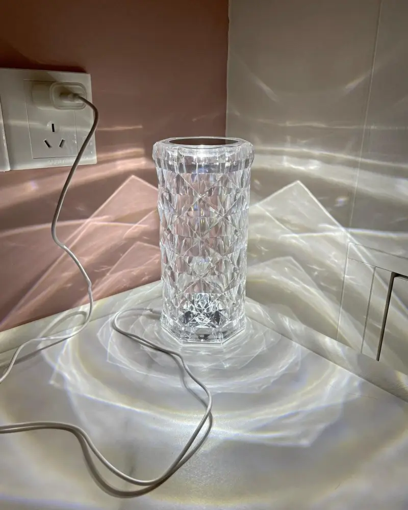 Homeko Cut Table Lamp
