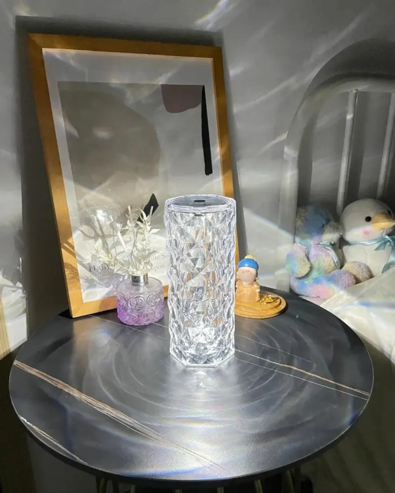 Homeko Cut Table Lamp