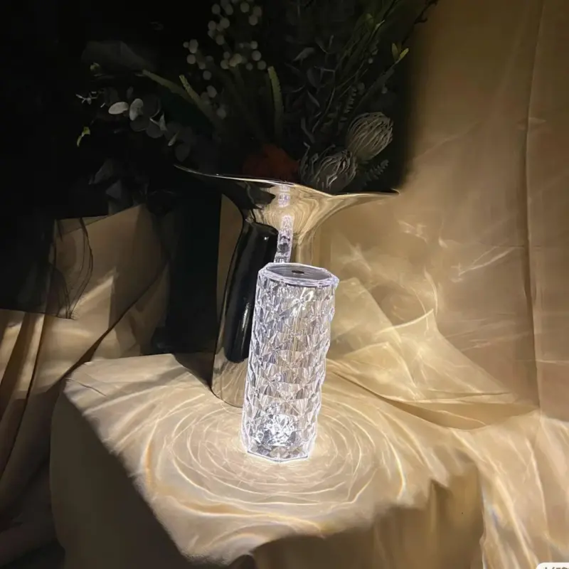 Homeko Cut Table Lamp