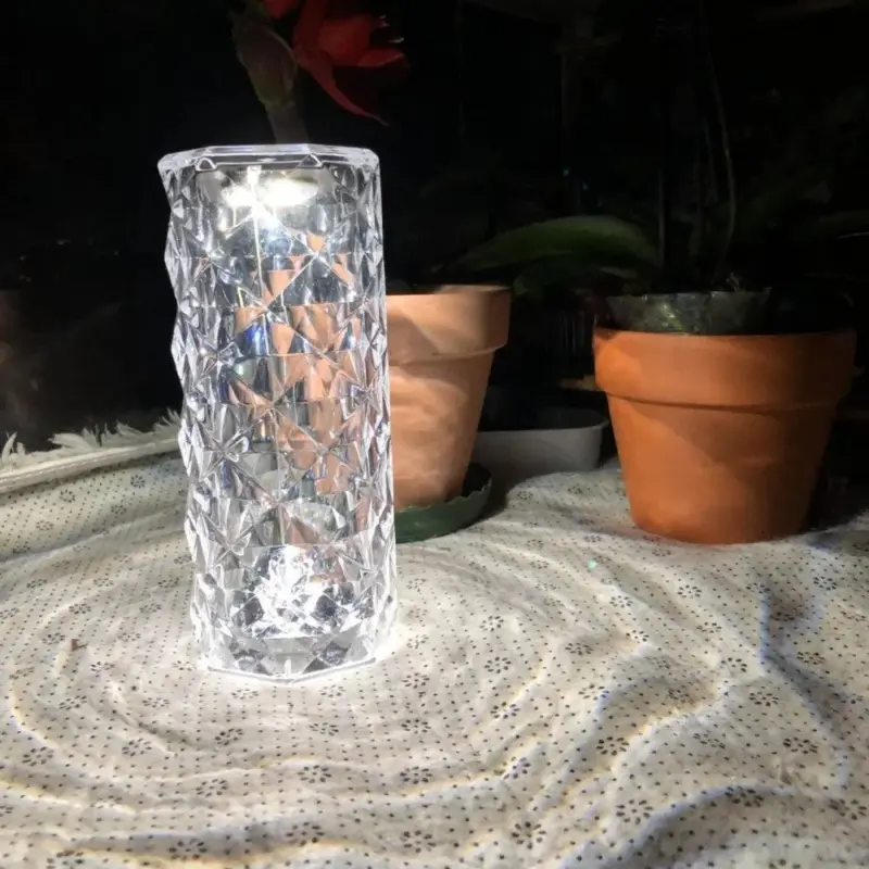 Homeko Cut Table Lamp
