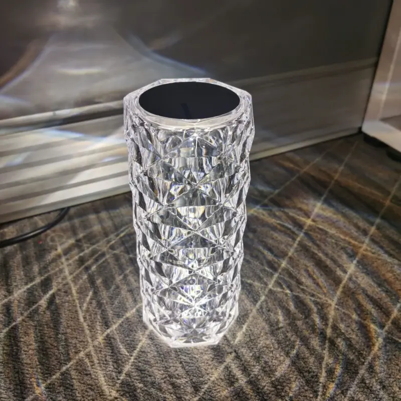 Homeko Cut Table Lamp