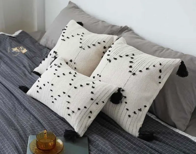 Homeko Diamond Pillow Cover